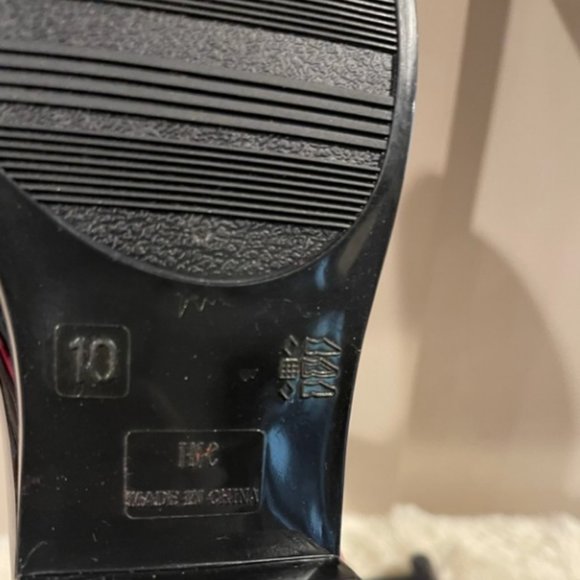 INC International Concept Black Raelynn Ankle Rainboots - 10 - Picture 5 of 7